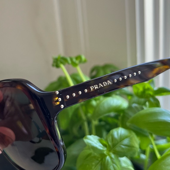 PRADA SUNGLASSES - Picture 10 of 14